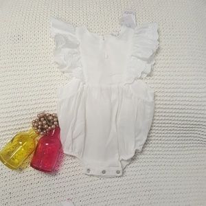 Toco Vintage White Ruffled Top Romper Sz 3 Months